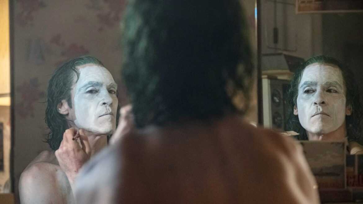 شرح فيلم الجوكر .. هل كان واقع أم خيال والي اي شئ تشير الساعات ! 2 شرح فيلم الجوكر
