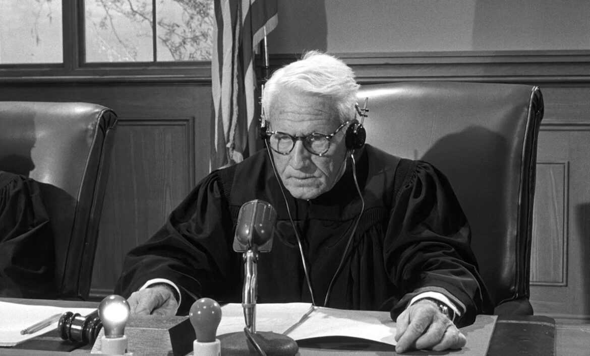 فيلم Judgement At Nuremberg - كلاسيكية ستانلى كريمر الخالدة 1