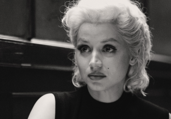 مراجعة فيلم Blonde - اسوأ افلام نتفليكس 2022 4